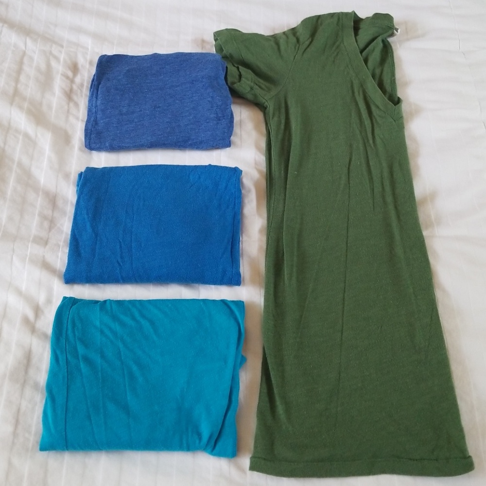 4 vneck tees
